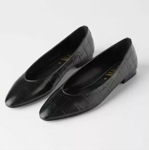 Zara Leather Black Crocodile Pattern Women's Flats